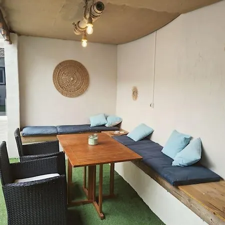 A 5mn De La Reserve Africaine, Charmante Maison De Village Avec Patio