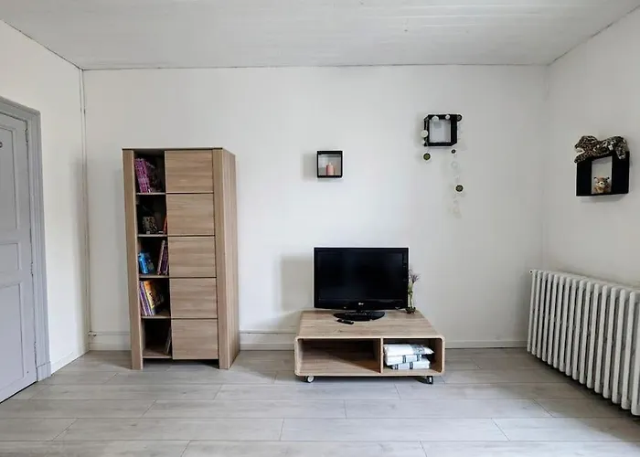 A 5mn De La Reserve Africaine, Charmante Maison De Village Avec Patio * سيجيان