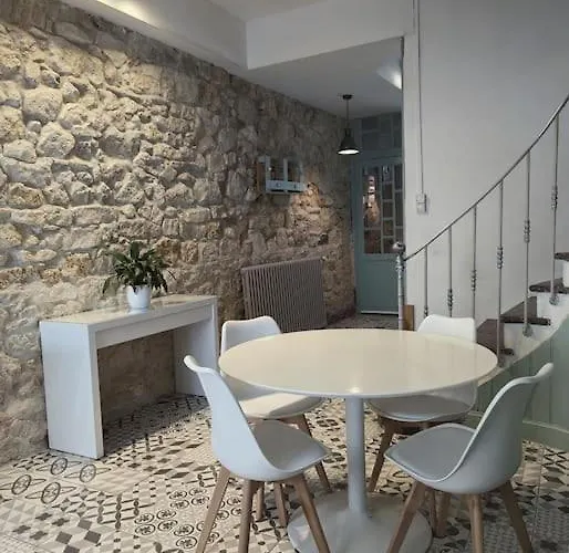 Nyaraló A 5mn De La Reserve Africaine, Charmante Maison De Village Avec Patio Sigean