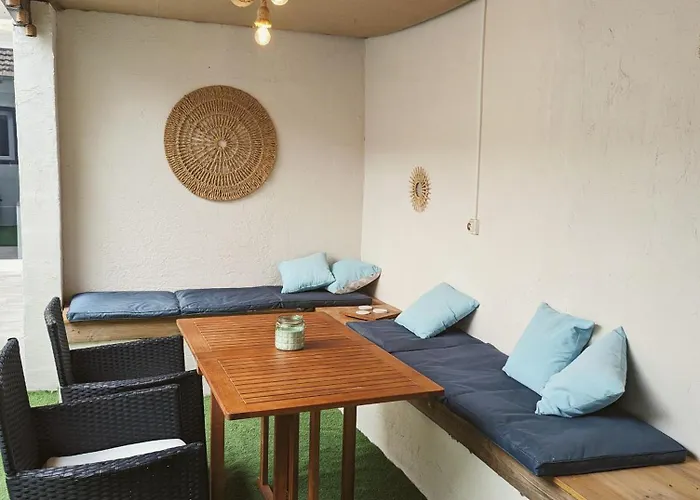 Prázdninový dům A 5mn De La Reserve Africaine, Charmante Maison De Village Avec Patio
